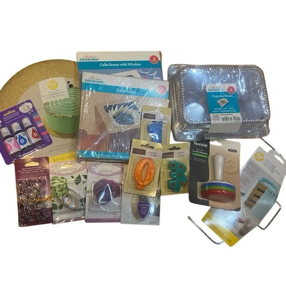 NWT LARGE Baking bundle