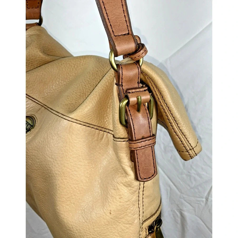 Fossil explorer leather