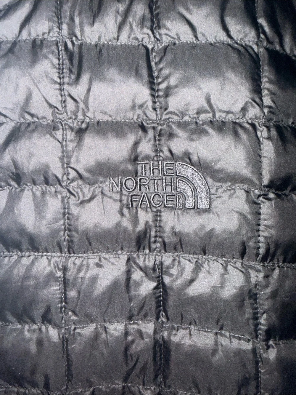 The North Face Men’s XXL Black Thermo Insulated Full Zip Vest Lightweight Puffer