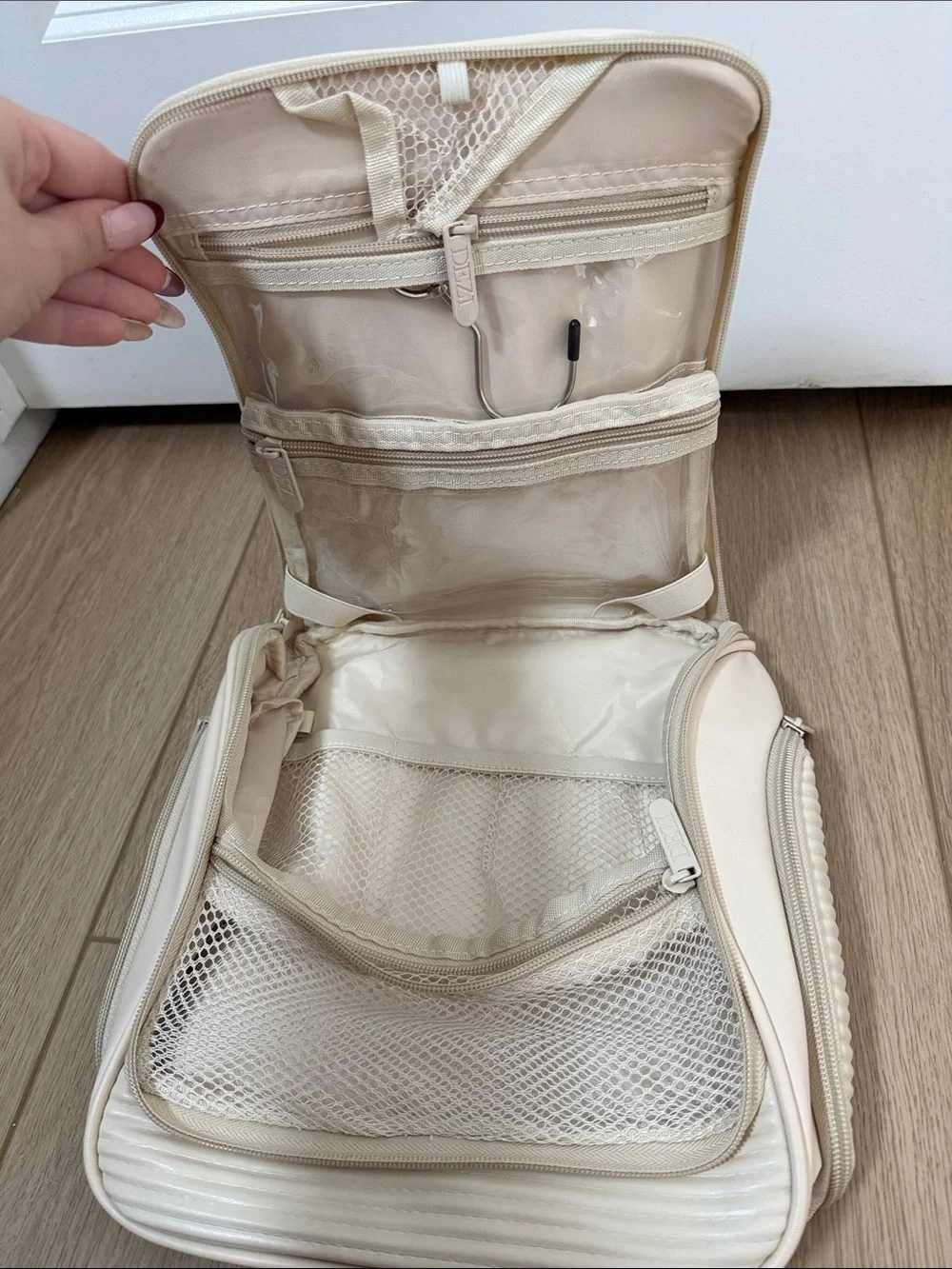 DEZI textured ribbed