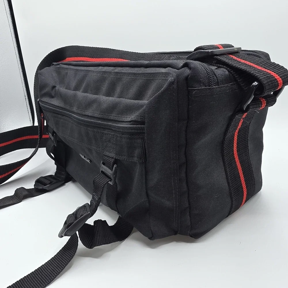 Nikon vintage padded