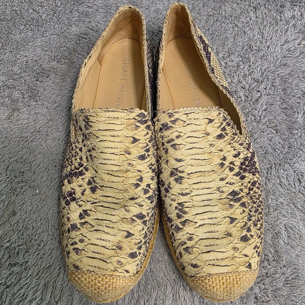 Stuart Weitzman brand stuart