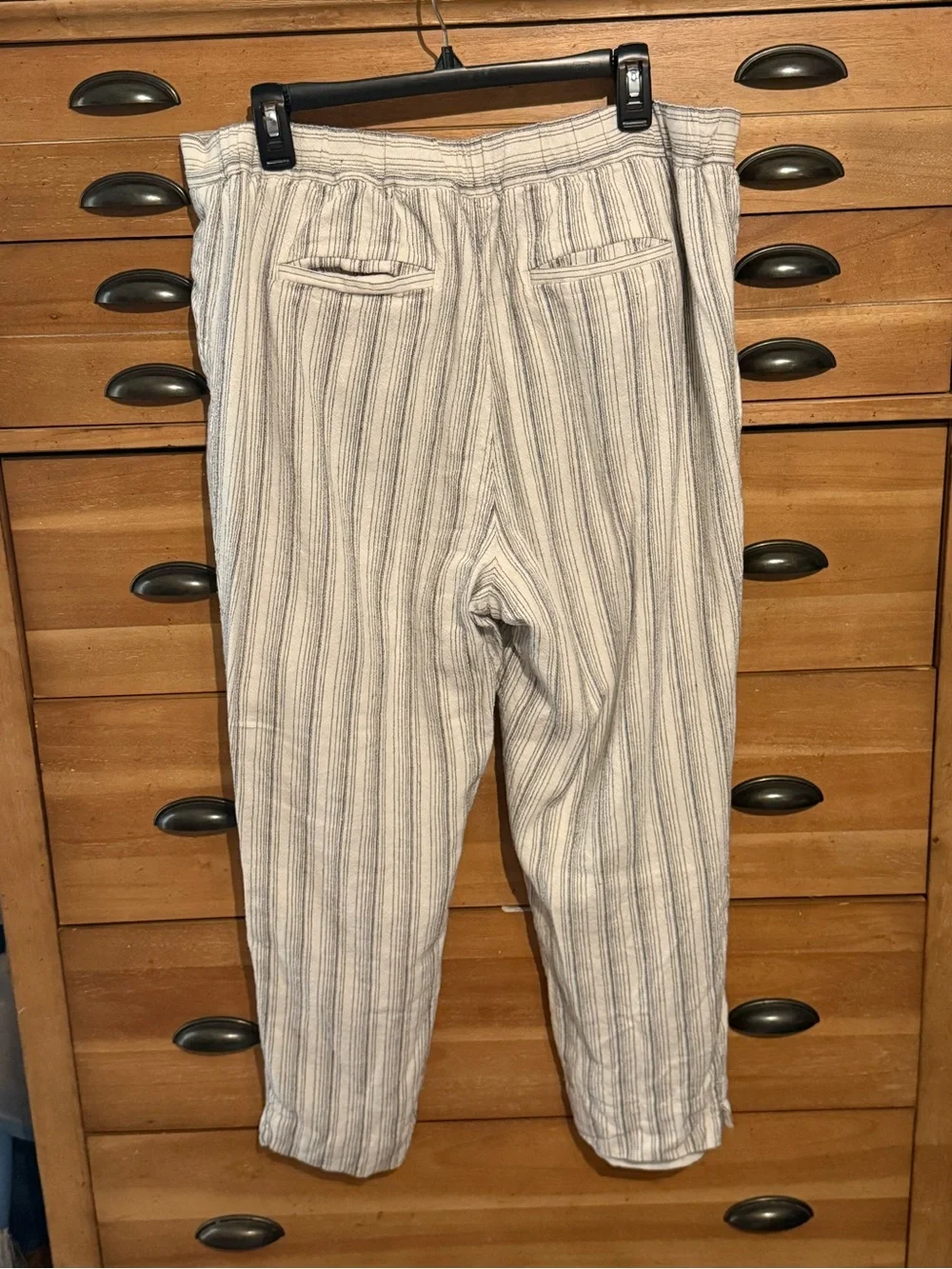 Women’s Slim Linen-Blend Striped Cropped Pants- Banana Republic Hayden pant