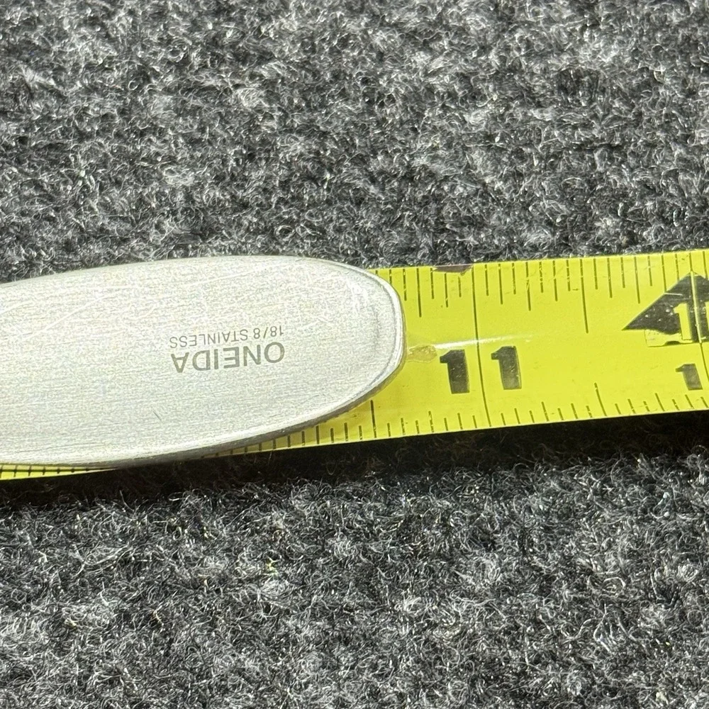 Oneida 18 stainless