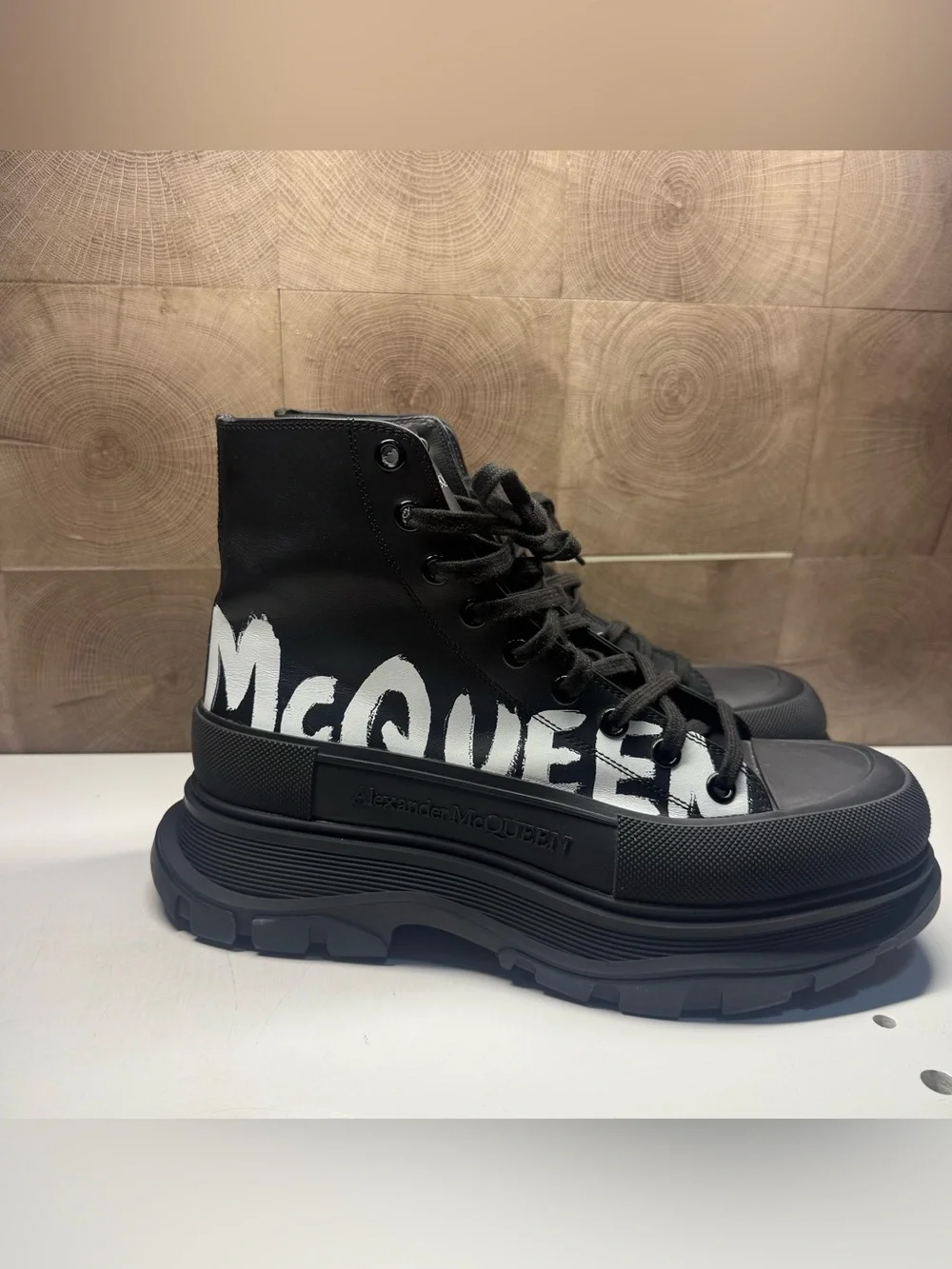 Alexander McQueen alexander mcqueen