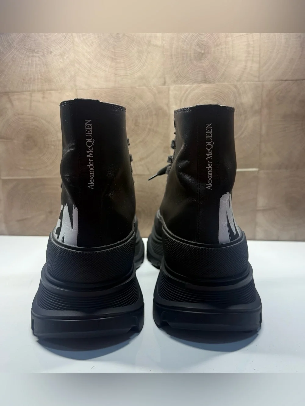 Alexander McQueen alexander mcqueen