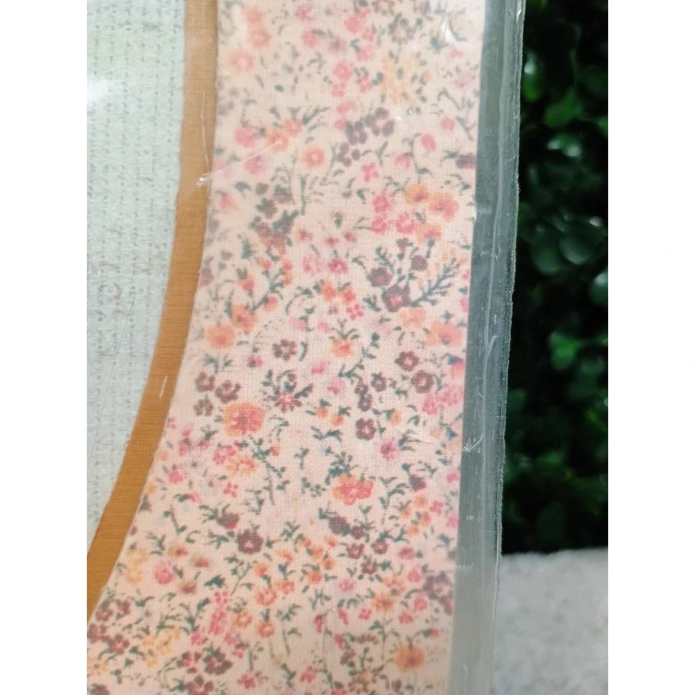 Plaid Enterprises shapely needlework solution