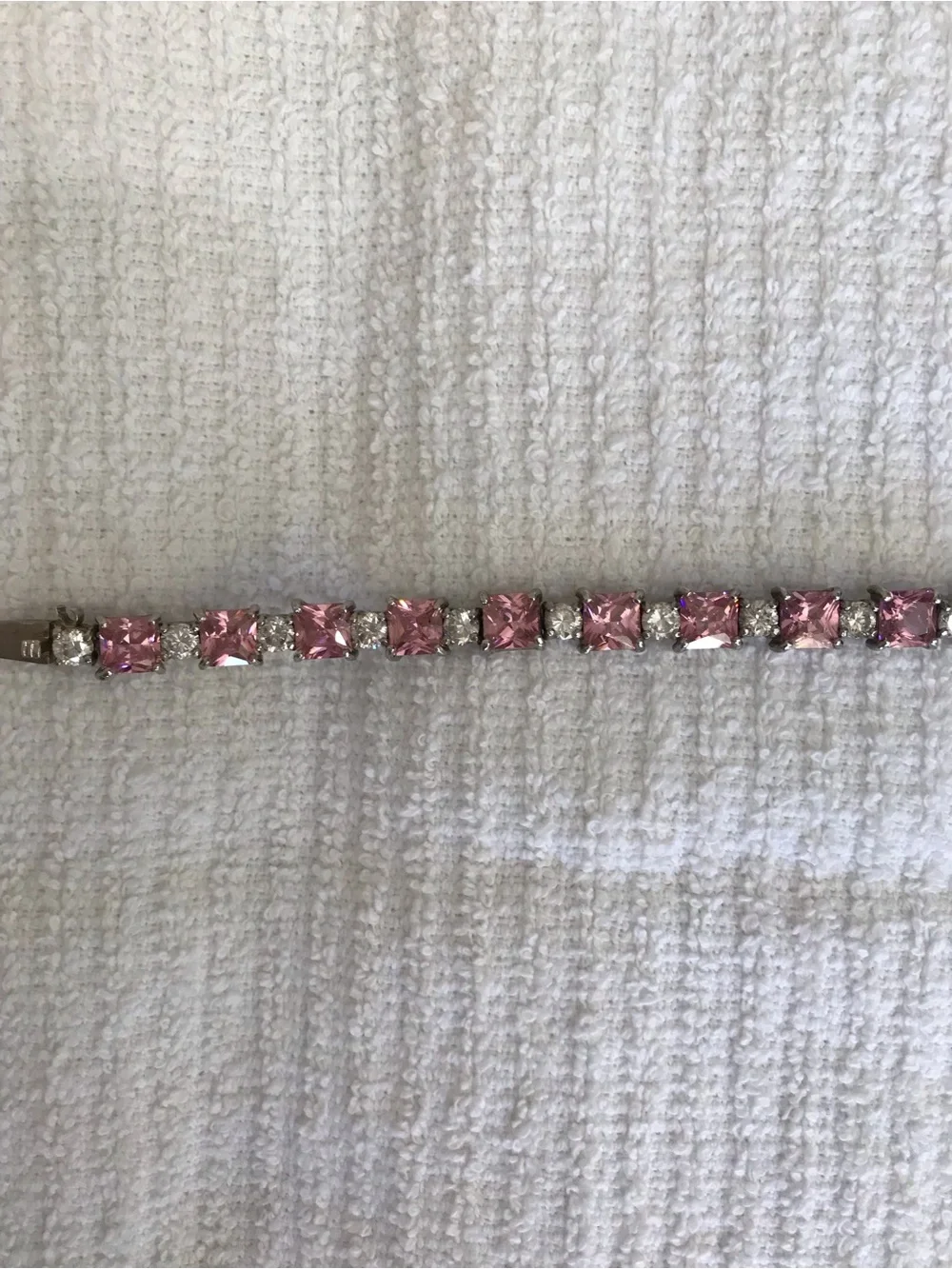 N/A elegant pink
