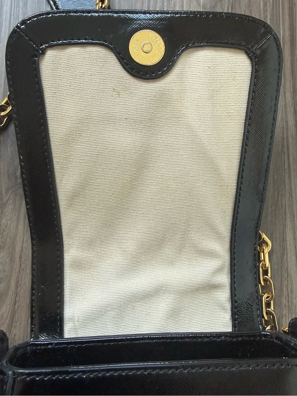 Tory Burch compact black