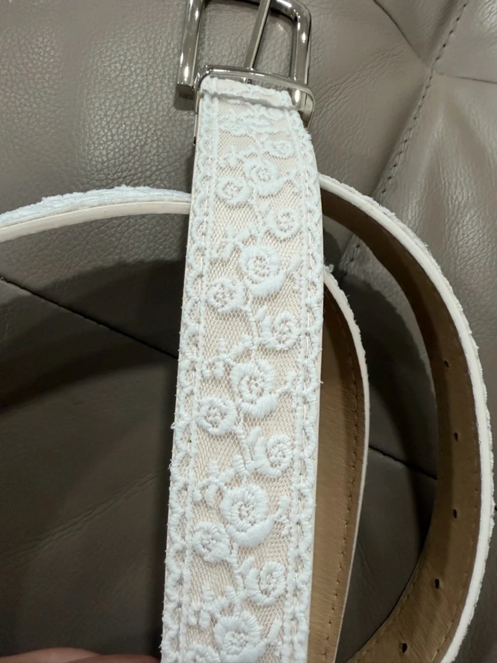 N/A white lace