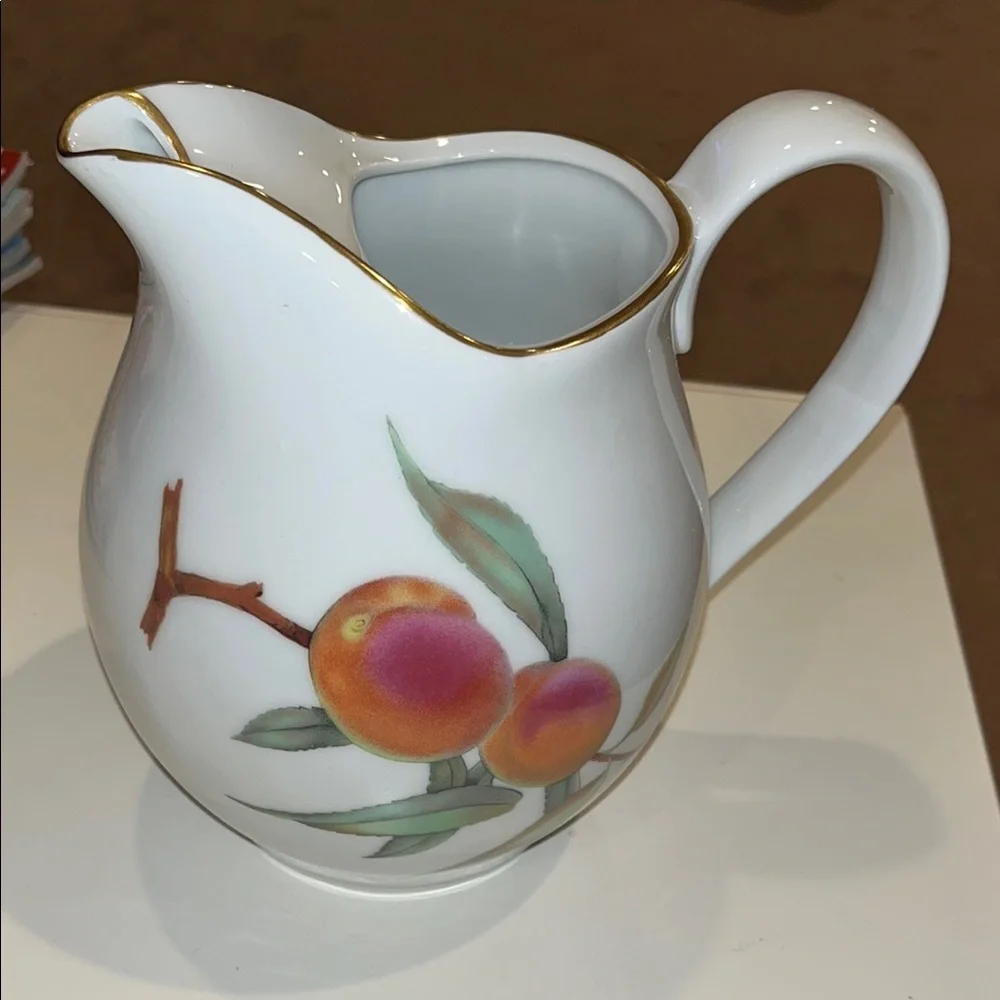 Royal Worcester this elegant