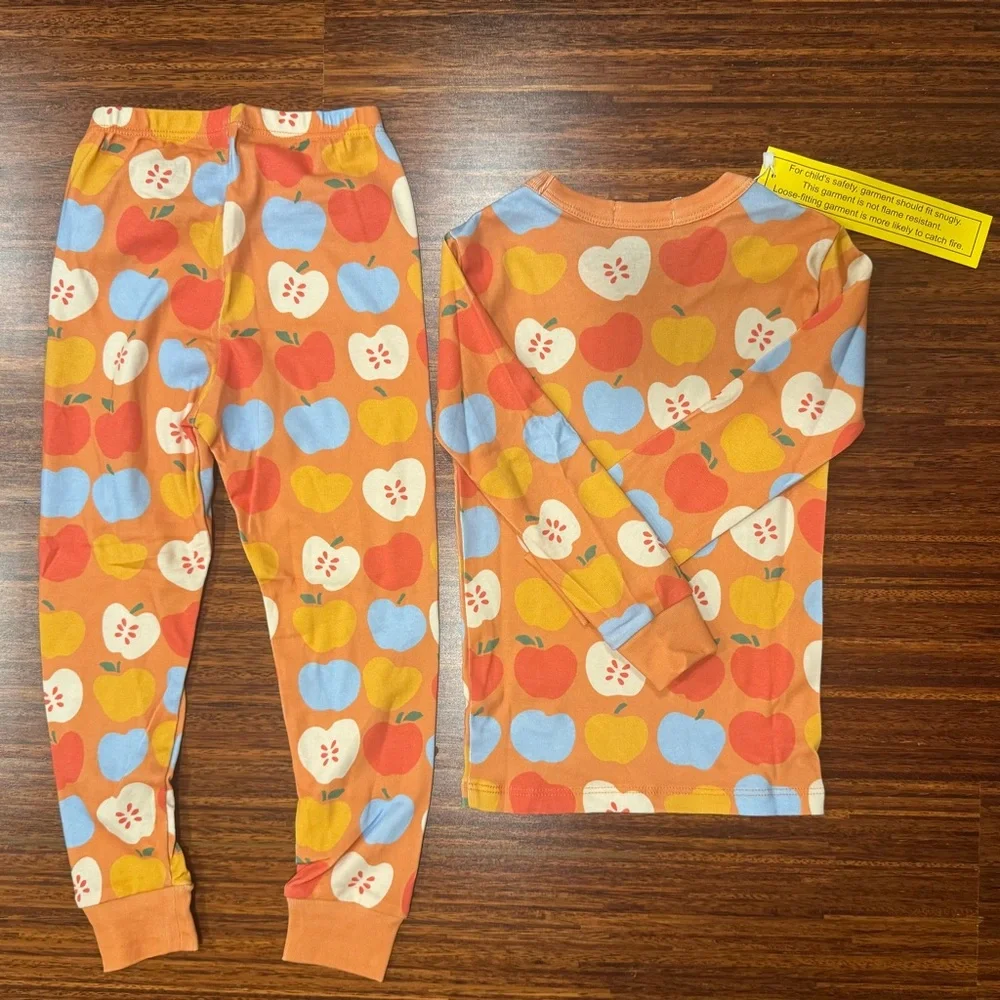 La Paloma peruvian apples design
