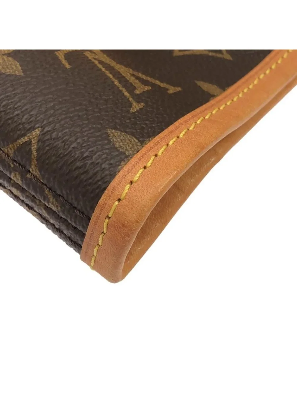 Louis Vuitton accessories handle 69