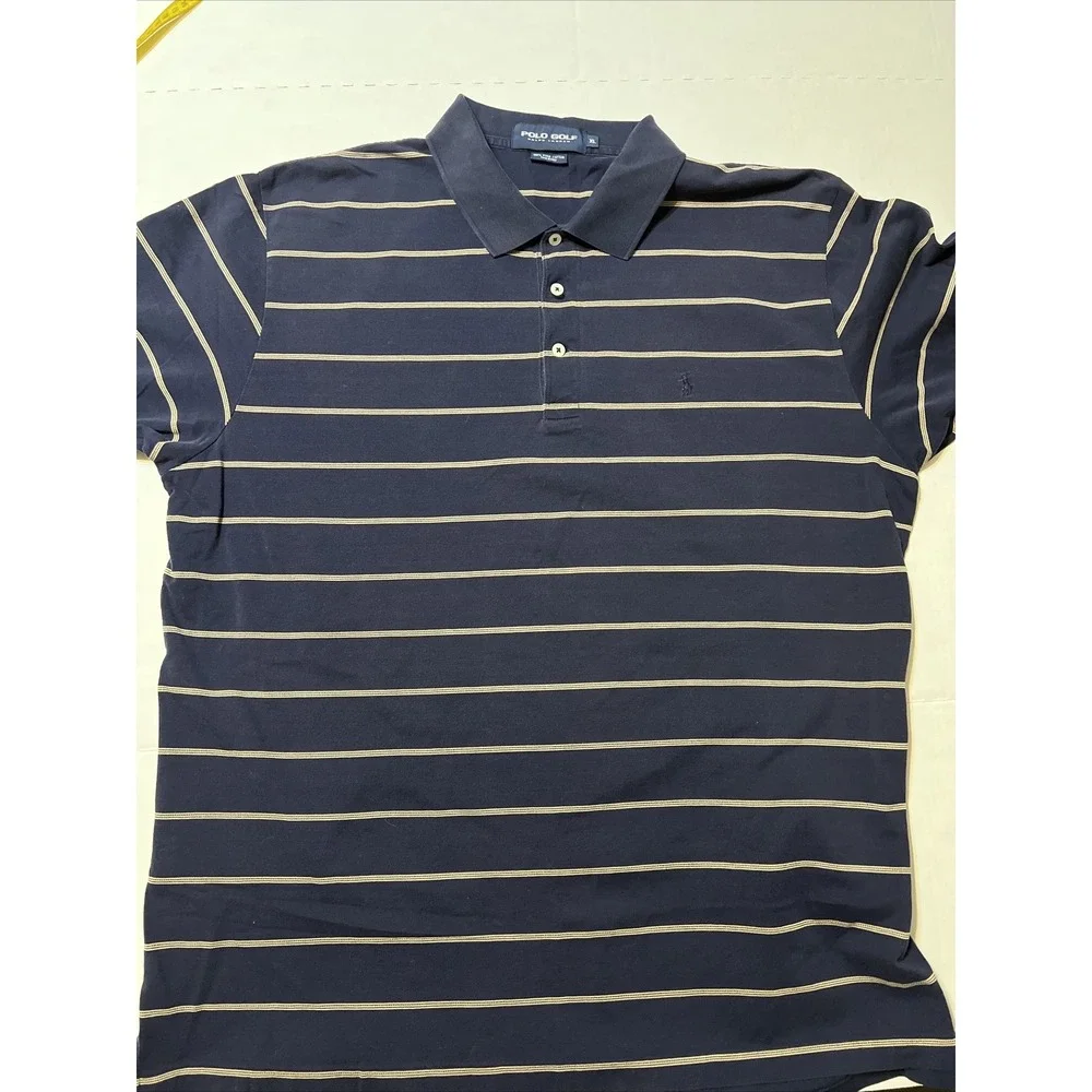 Polo Ralph Lauren day button features