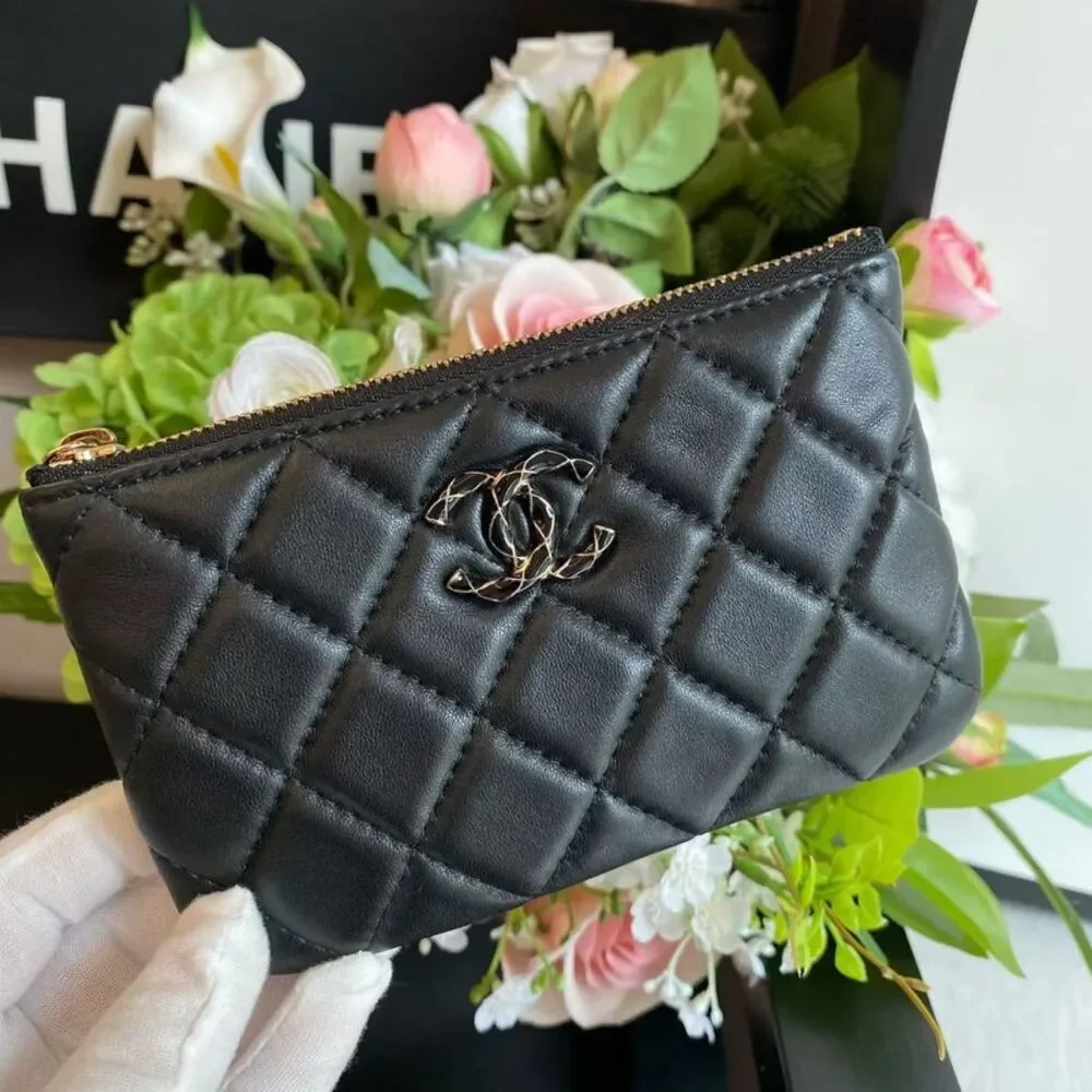 CHANEL brand color