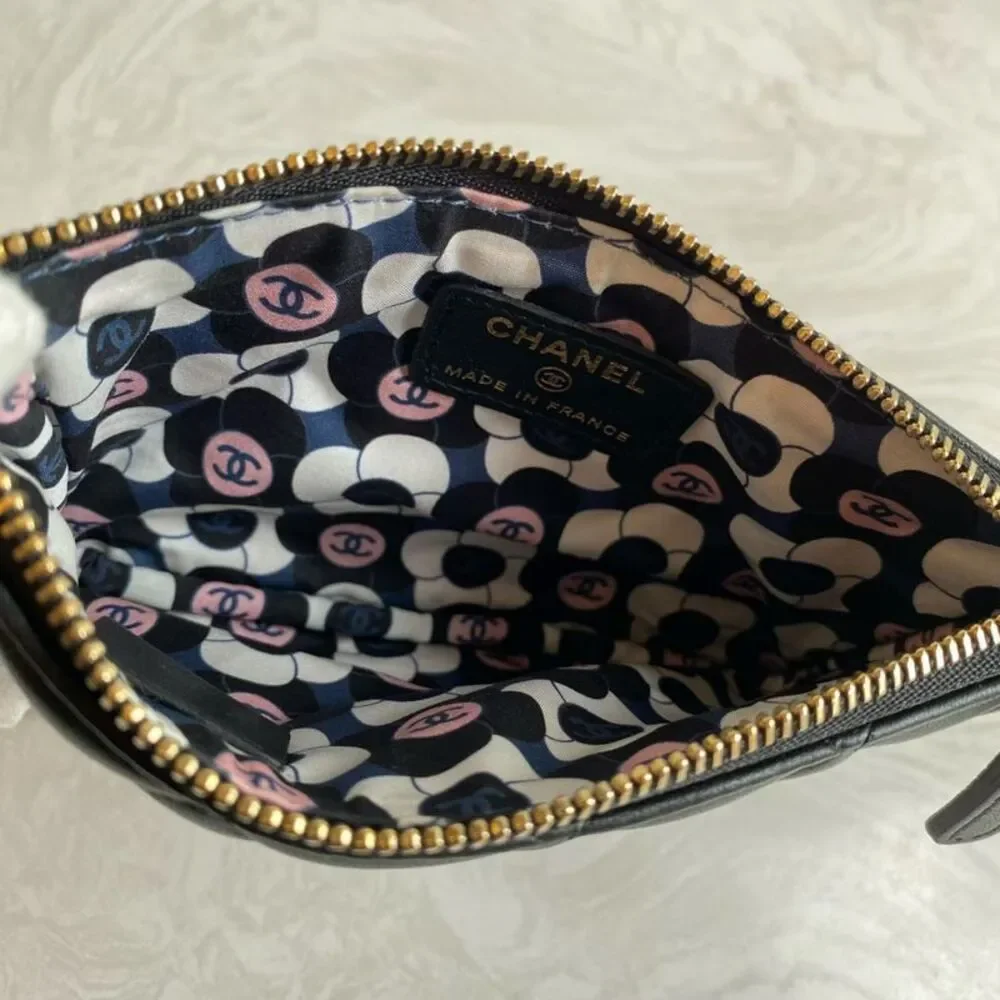 CHANEL brand color