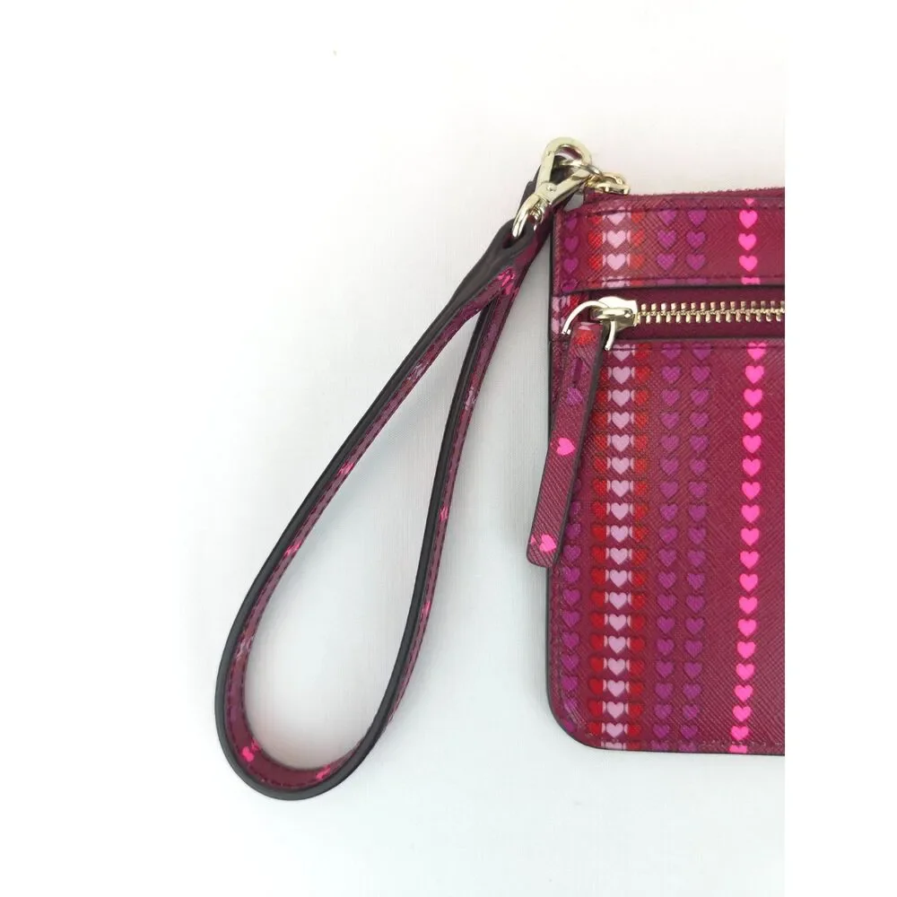 kate spade wristlet excellent