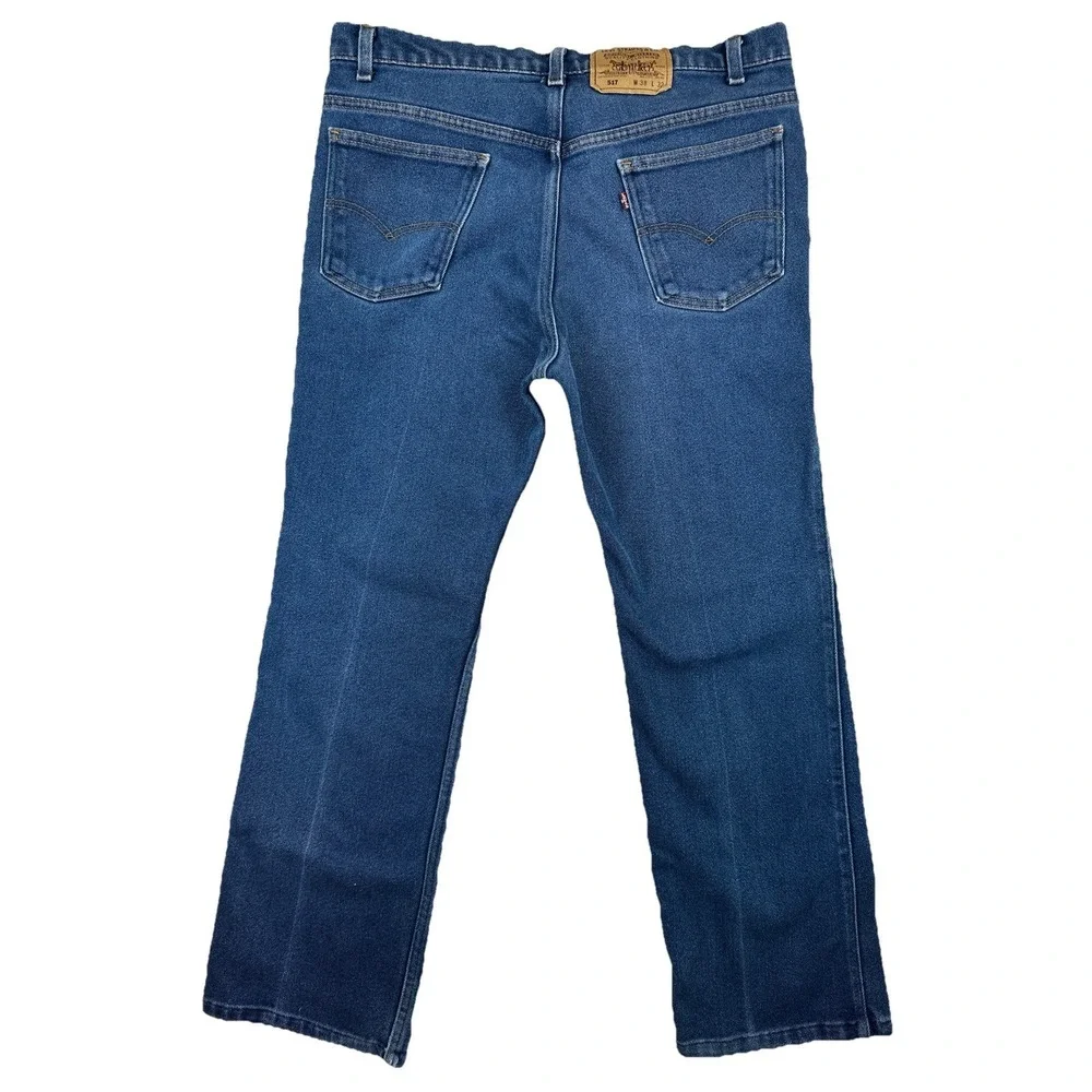 Levis actual size