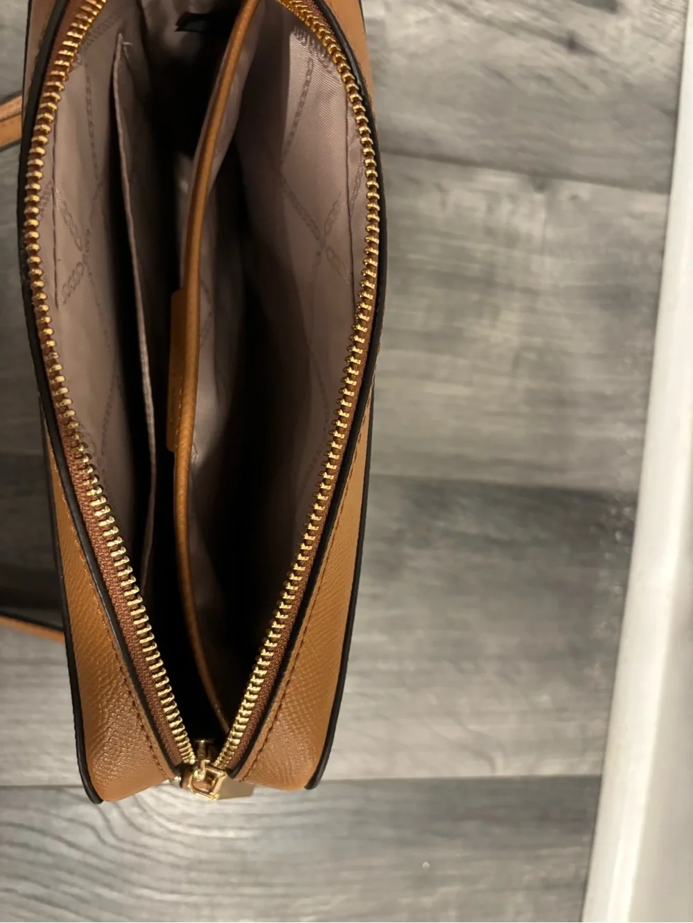 Michael Kors compact michael