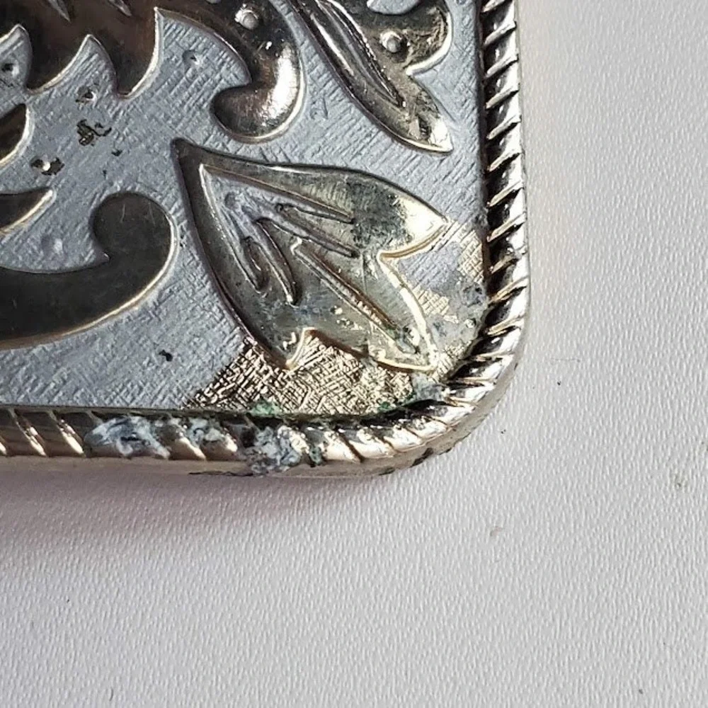 Unbranded vintage belt
