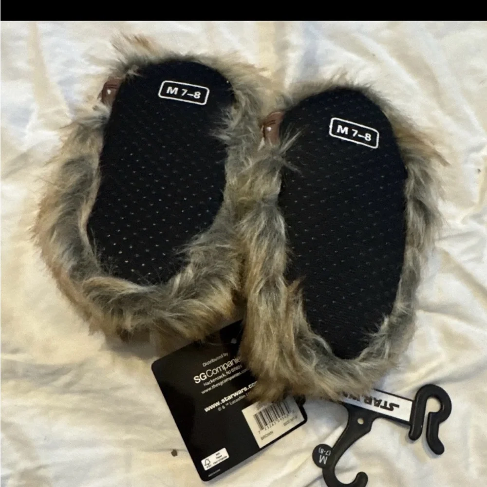 kids chewbacca Indoor Slippers Size M7-8