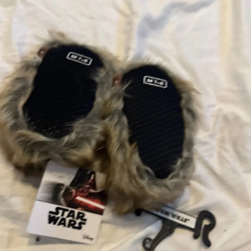 kids chewbacca Indoor Slippers Size M7-8
