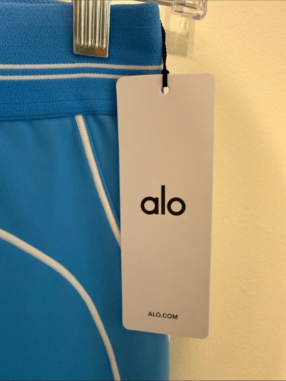 ALO Yoga airbrush high