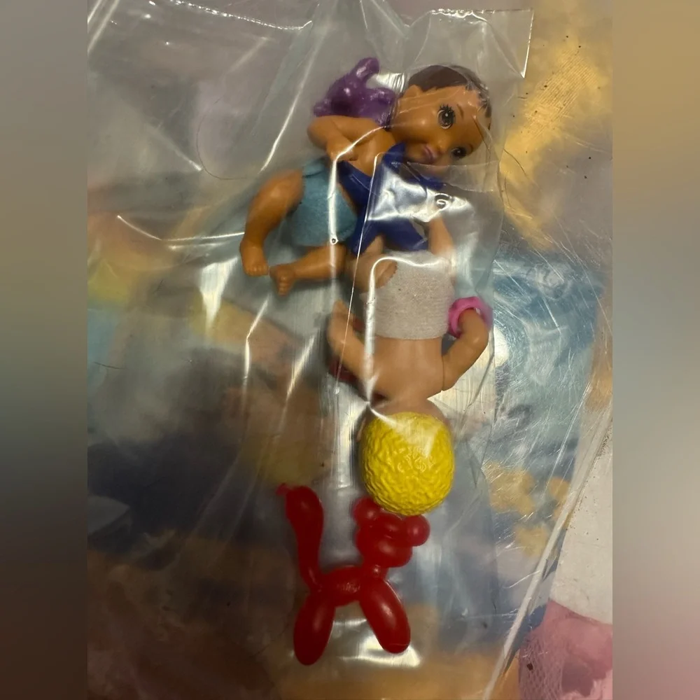 Barbie like new
