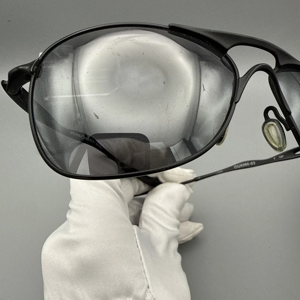 Oakley note see