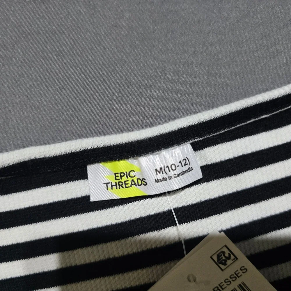 Epic Threads Dream Dress Kids M 10-12 Black Striped Long Sleeve V-Neck