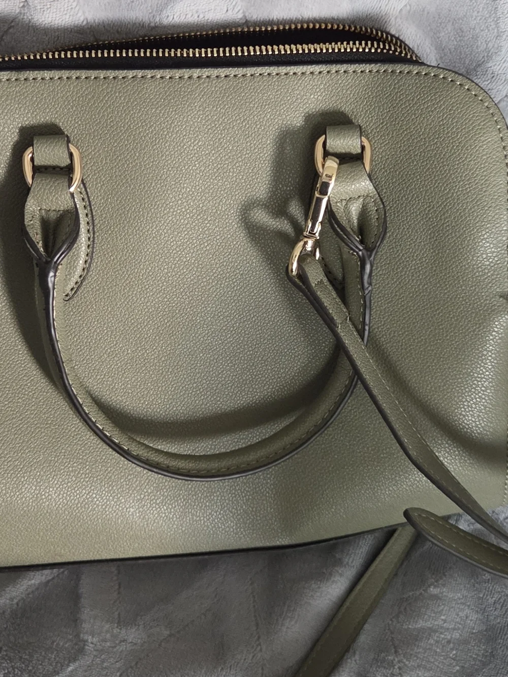 Nine West structured dome