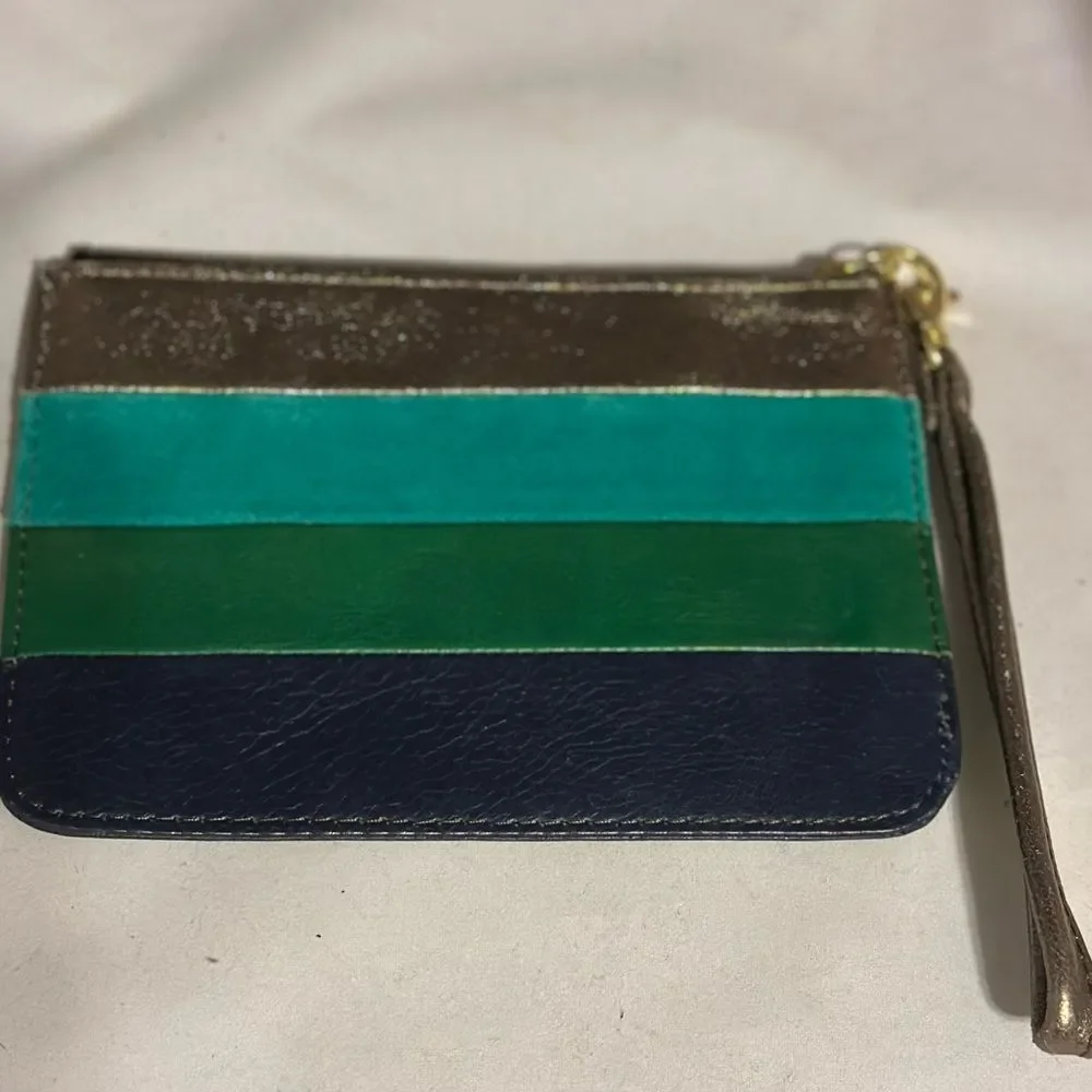 Fossil leather color