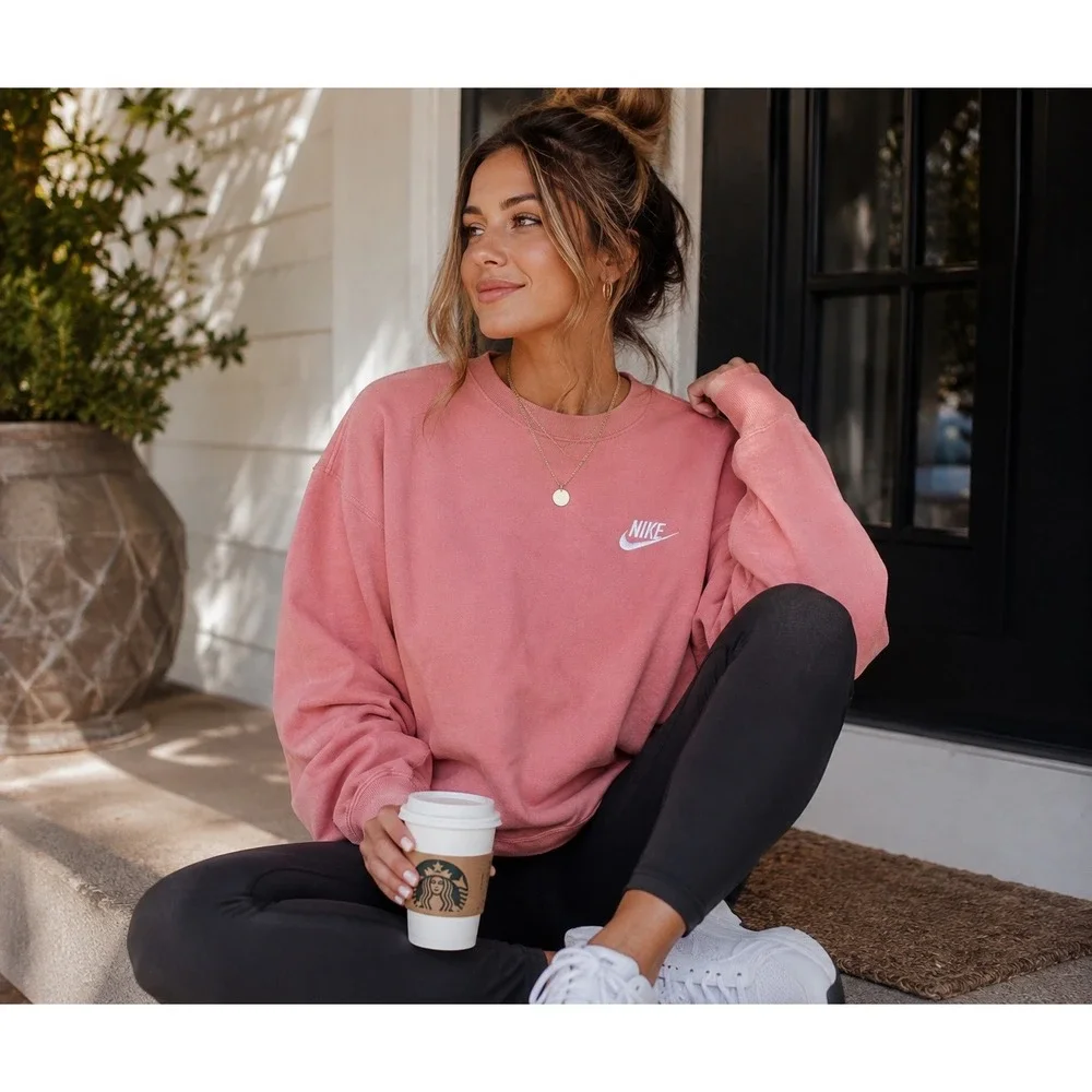 Nike Sportswear Womens XL Crewneck Sweatshirt Coral Pink Fleece Pullover Swoosh