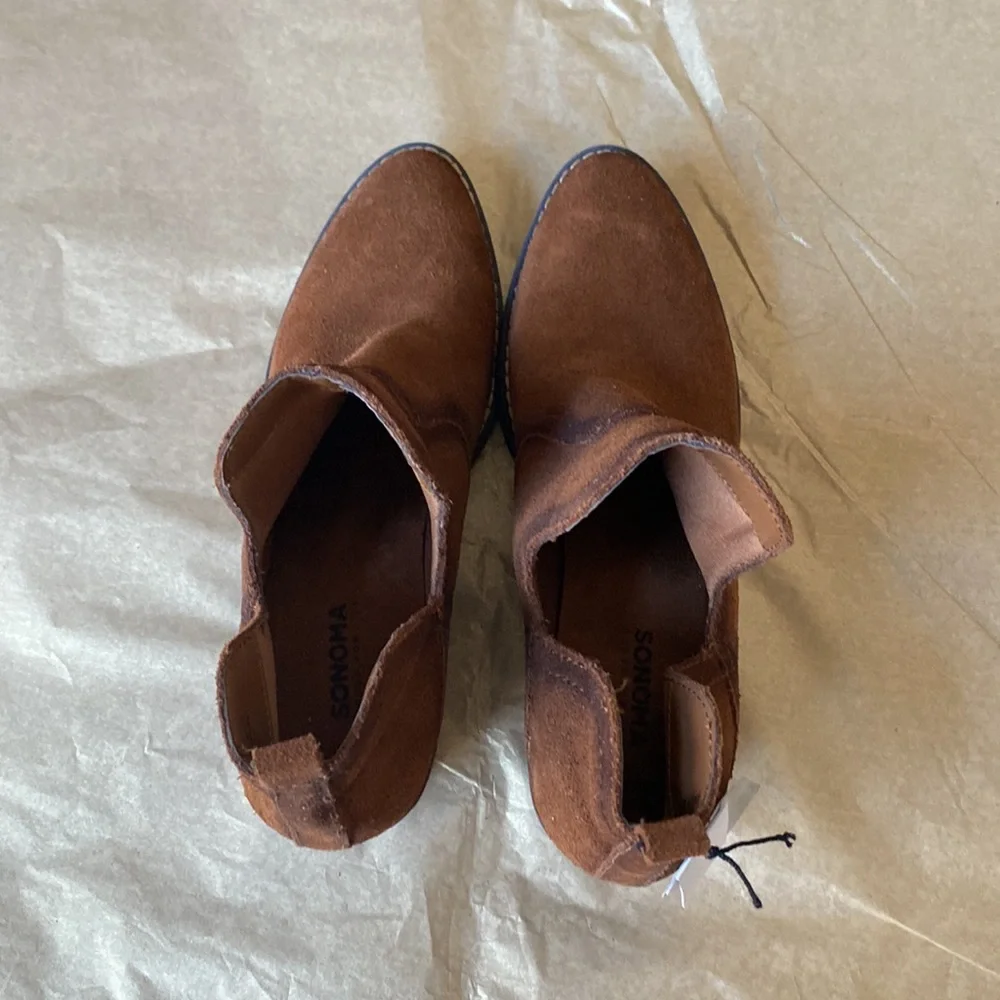 05:08 Sonoma Leather Ankle Boots