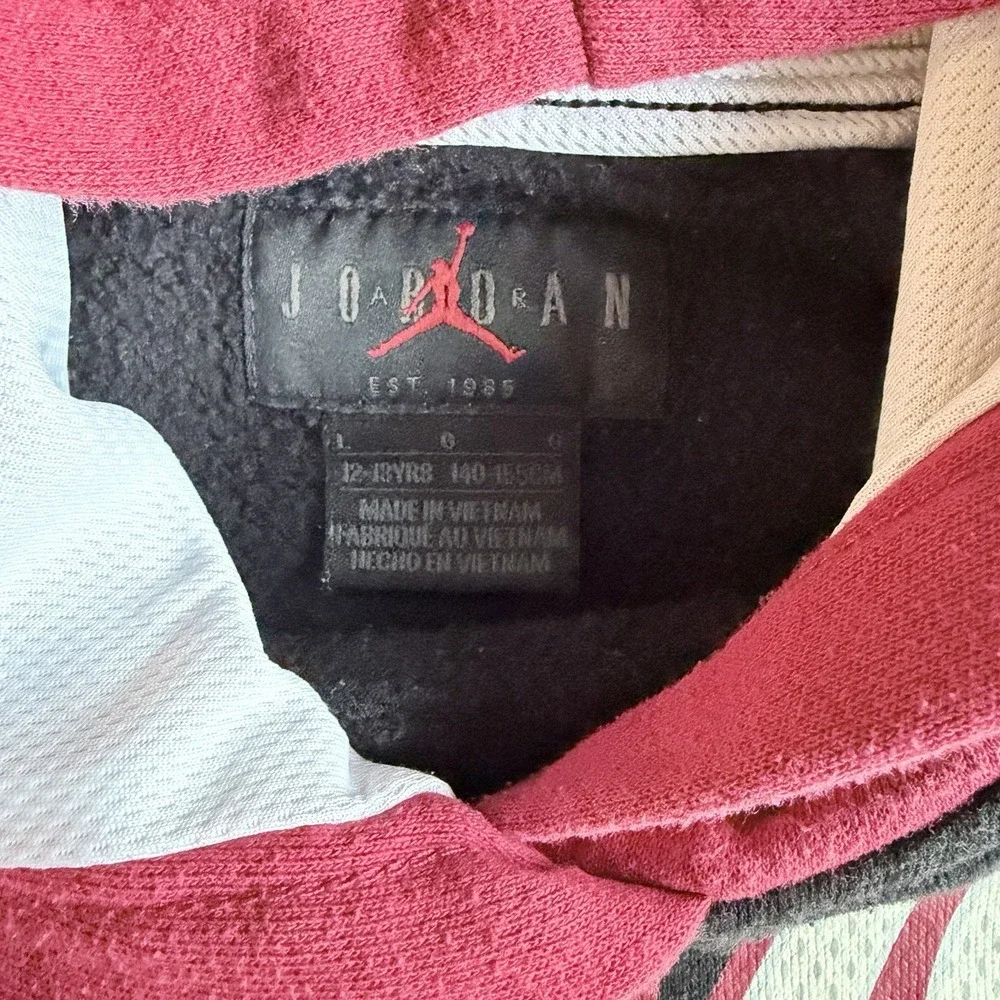 Jordan has hole