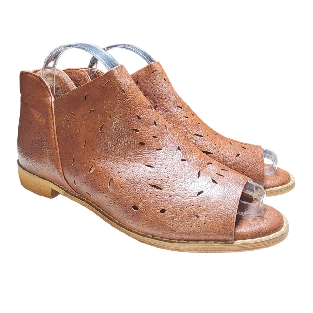 Boutique by Corkys Norwich Cognac Brown Faux Leather‎ Peep Toe Booties Size 8