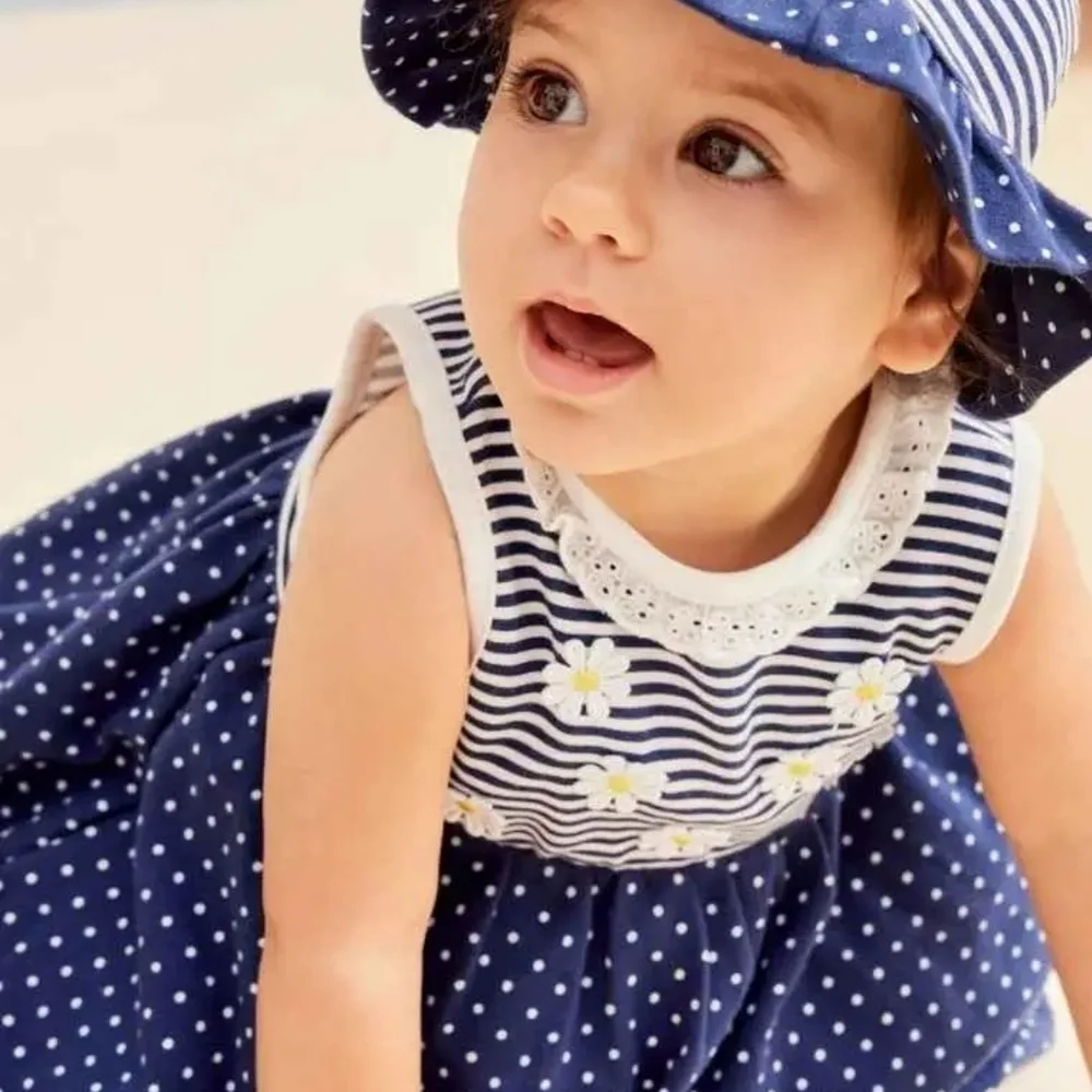 Little Me features both they