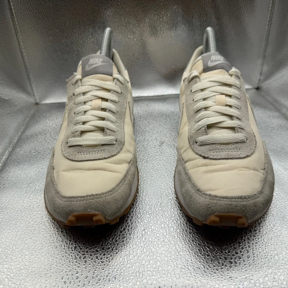 Nike daybreak sneakers