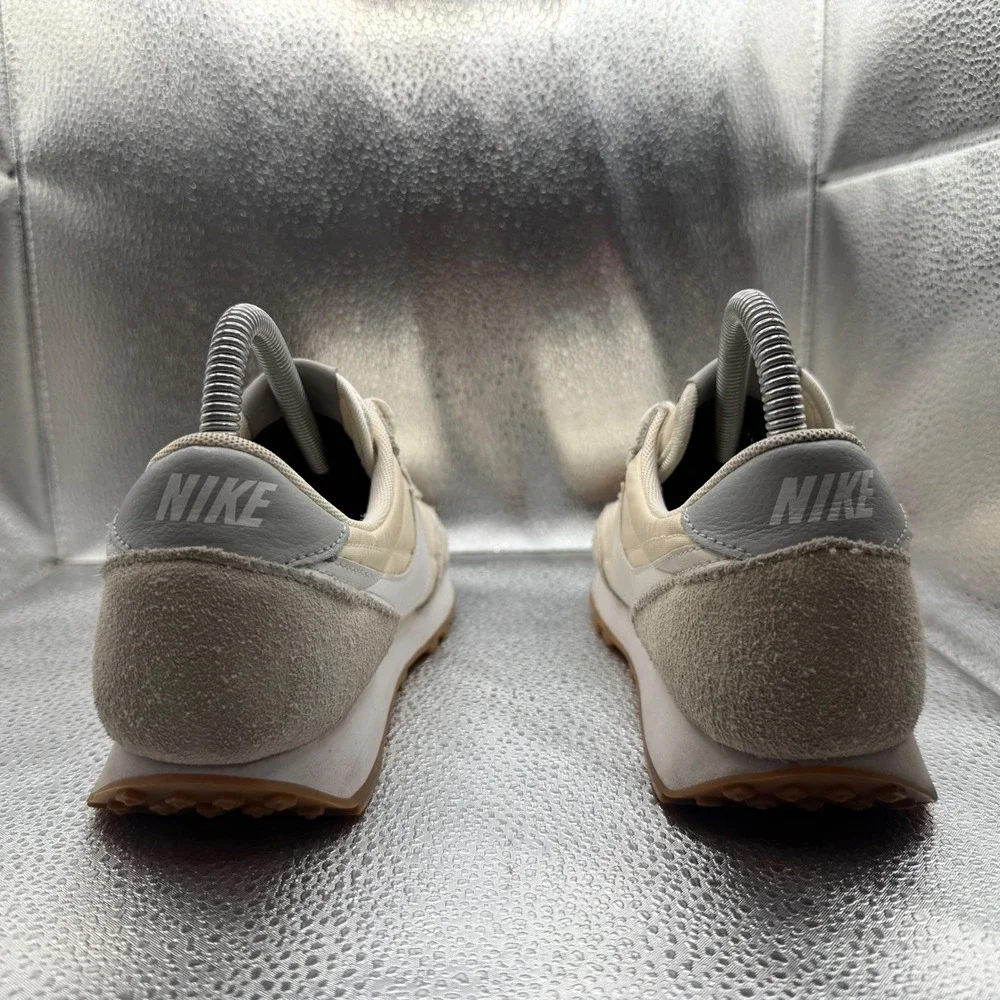 Nike daybreak sneakers