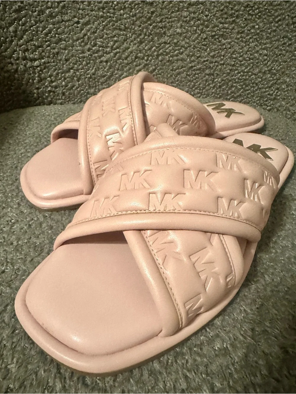 Michael Kors Gideon Crisscross logo slide sandals