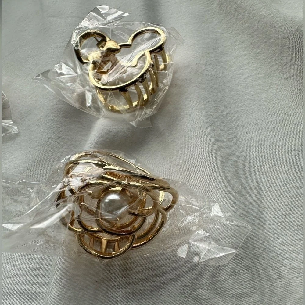 Gold Small‎ Fun Hairclips - 5 NWT