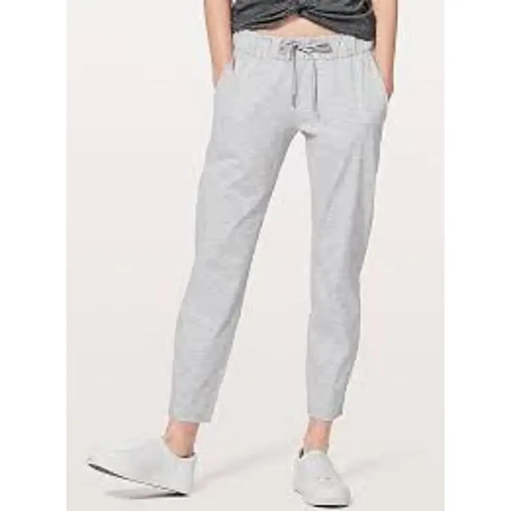 Lululemon On The Fly Pant 28