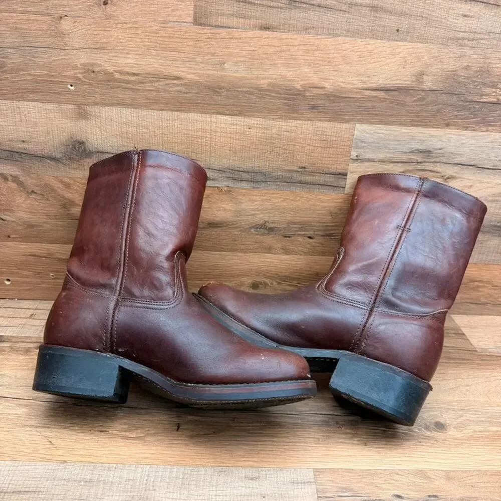 Frye product details