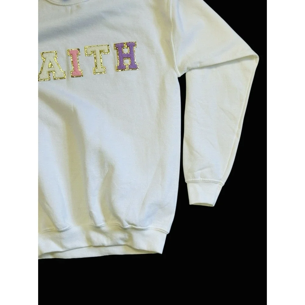 Gildan youth xl