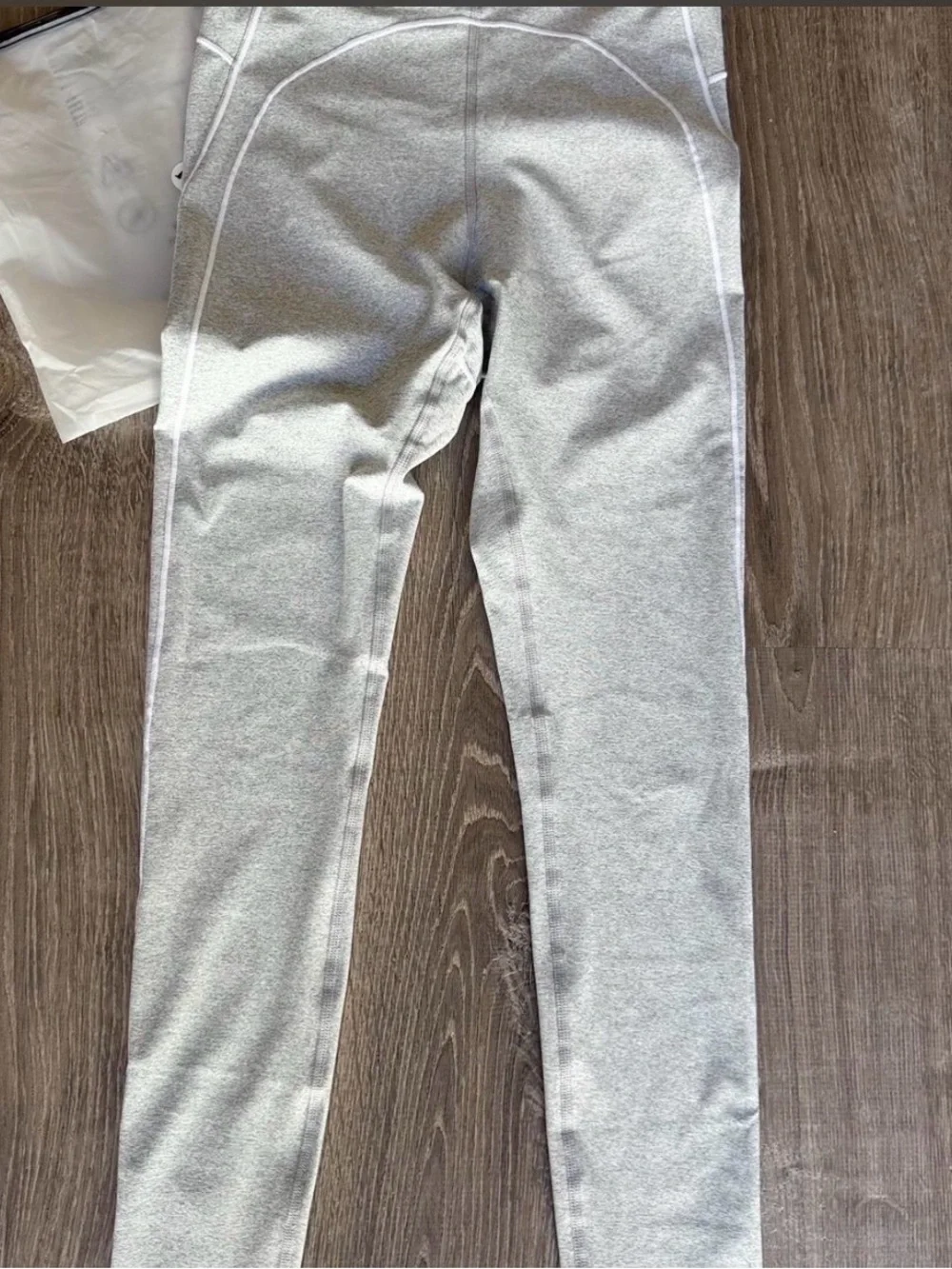 ALO Yoga soft stretchy