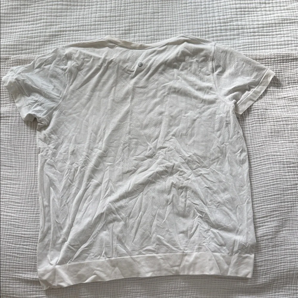 lululemon athletica Women's White Short Sleeve Ribbed Tee