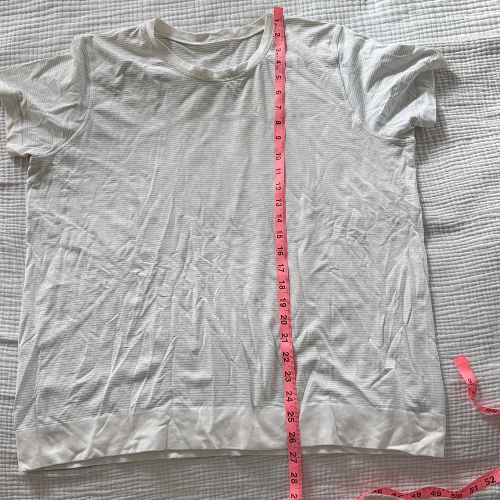 lululemon athletica Women's White Short Sleeve Ribbed Tee