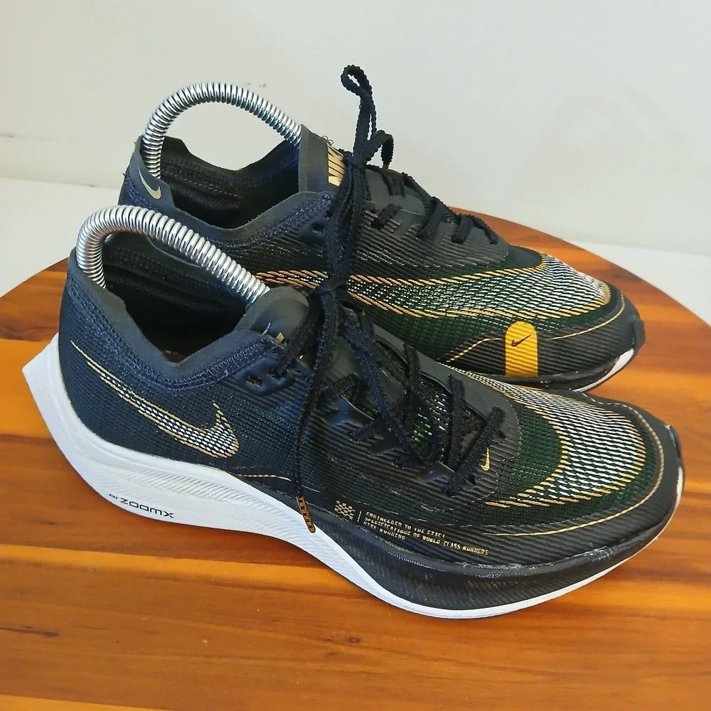 Nike see images
