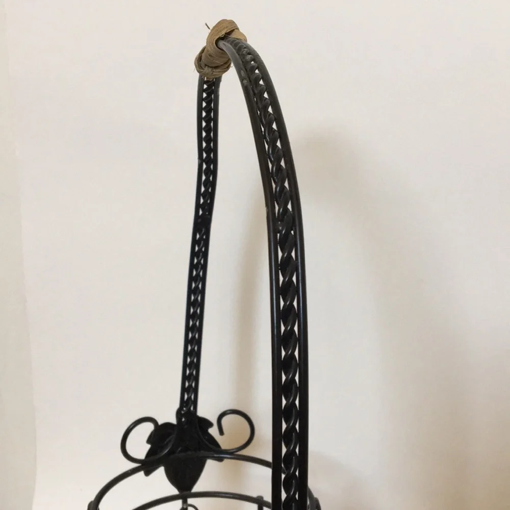 Wicker & Metal Wine Bottle Caddy/Holder