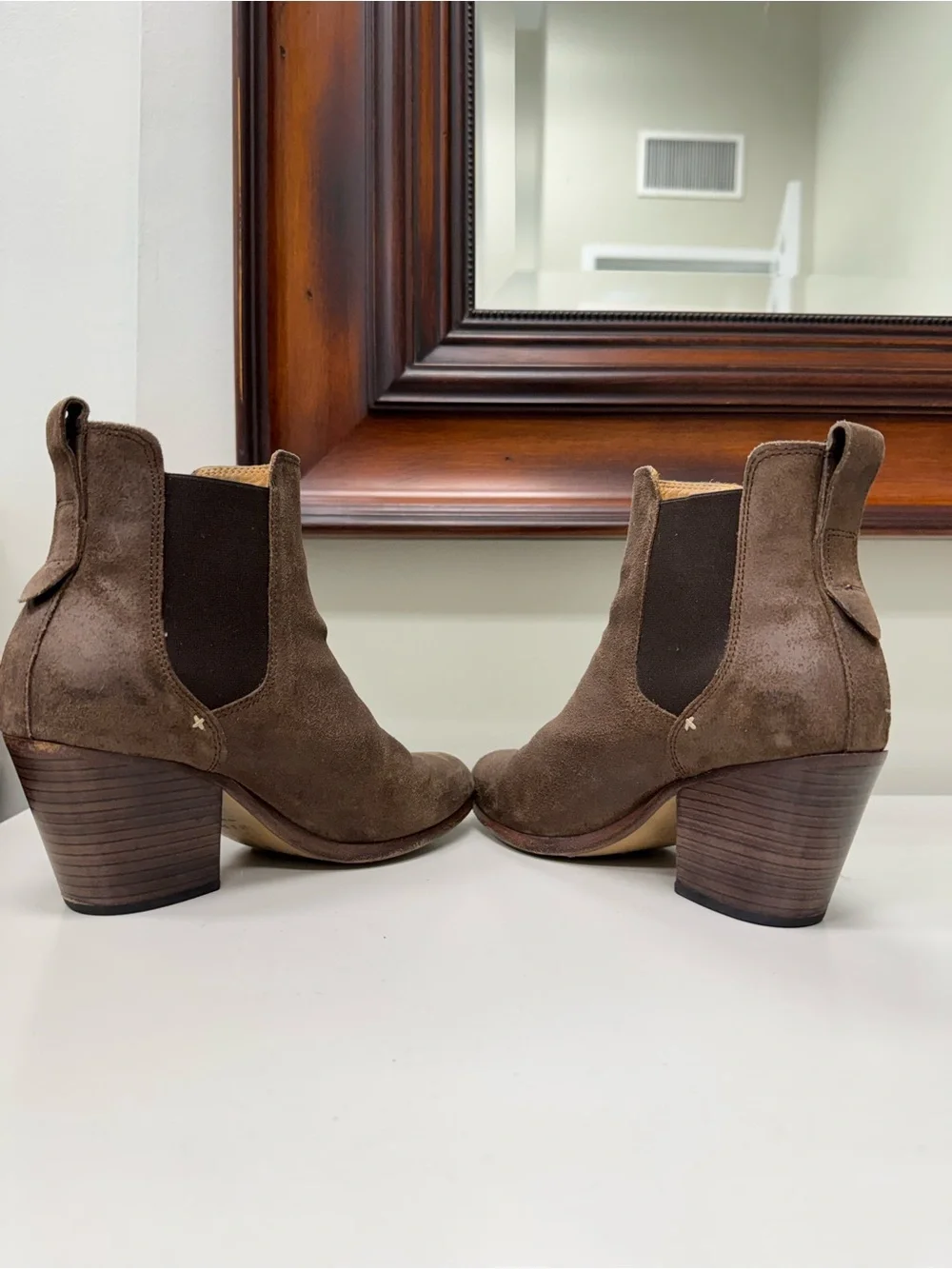 N/A stylish brown